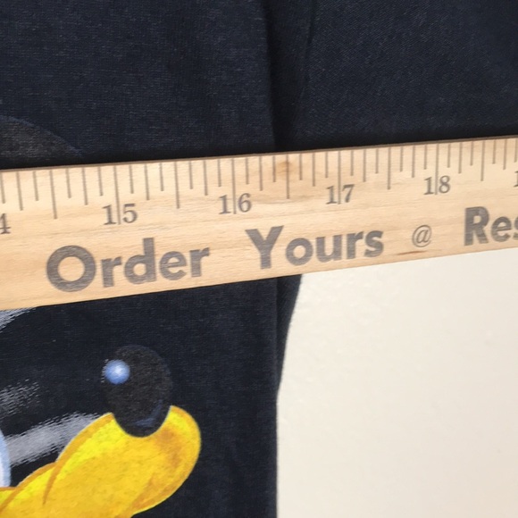 Disney Mickey and Friends Black Short SleeveT-Shirt wrap around print size S - Picture 6 of 10